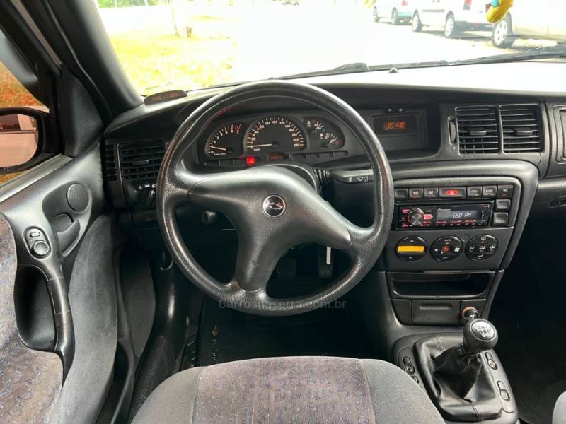 CHEVROLET - VECTRA - 1999/1999 - Branca - R$ 21.900,00