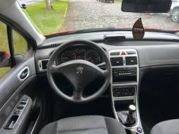 PEUGEOT - 307 - 2008/2009 - Vermelha - R$ 24.900,00