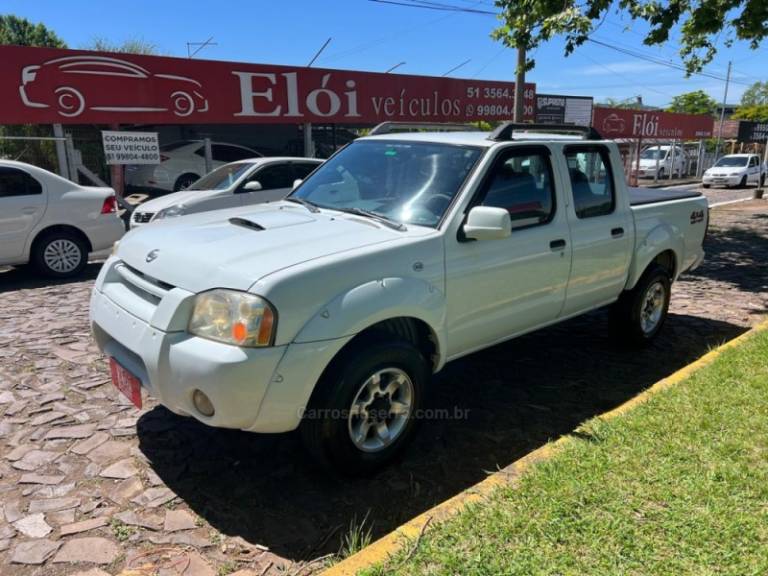 NISSAN - FRONTIER - 2006/2006 - Branca - R$ 68.900,00