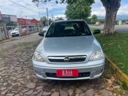 CHEVROLET - CORSA - 2011/2012 - Prata - R$ 35.900,00