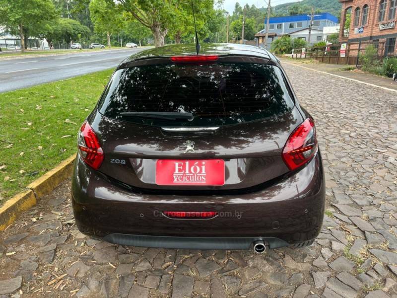 PEUGEOT - 208 - 2016/2017 - Marrom - R$ 57.900,00