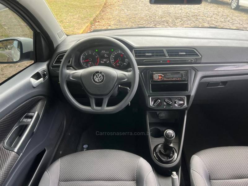 VOLKSWAGEN - SAVEIRO - 2016/2017 - Branca - R$ 71.900,00