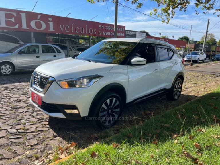 NISSAN - KICKS - 2019/2020 - Branca - R$ 89.900,00