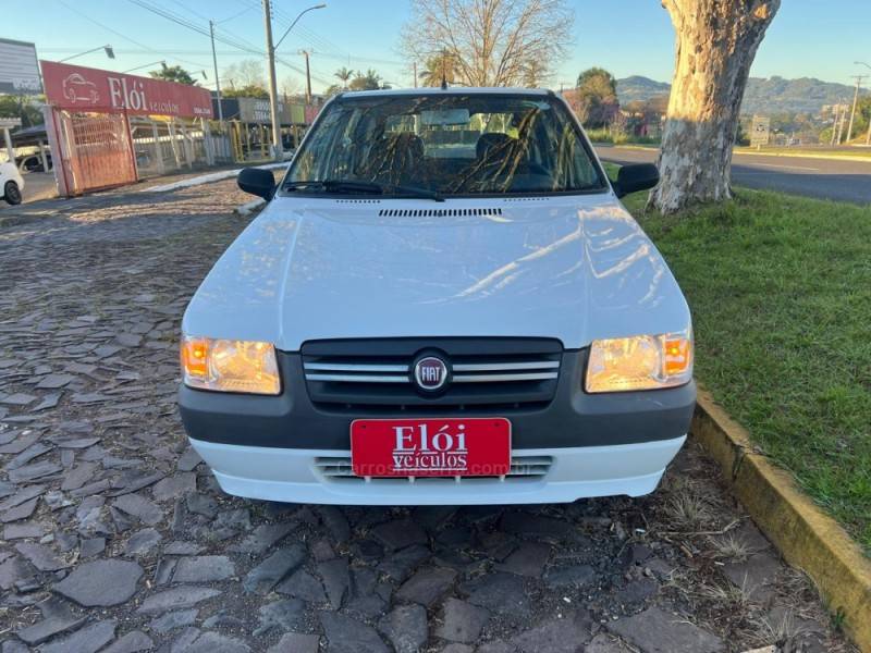 FIAT - UNO - 2009/2010 - Branca - R$ 26.900,00