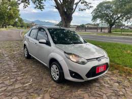 FORD - FIESTA - 2014/2014 - Prata - R$ 33.900,00