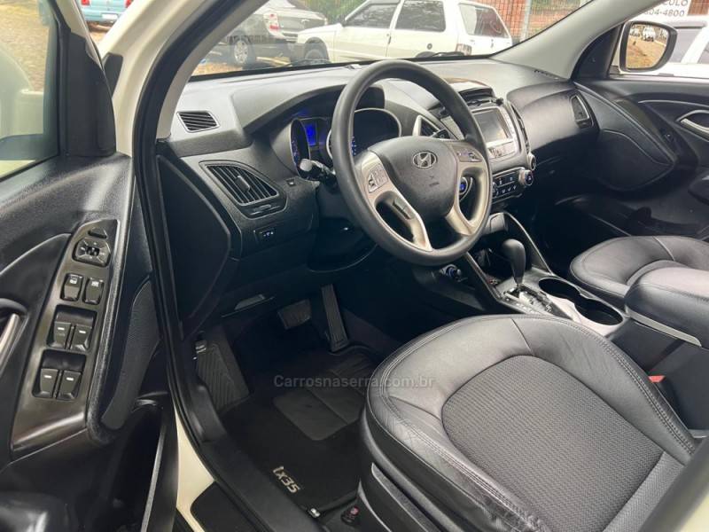 HYUNDAI - IX35 - 2013/2014 - Branca - R$ 76.900,00