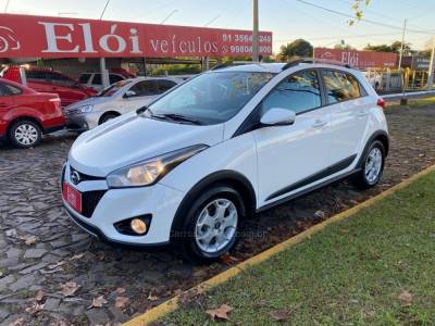 HYUNDAI - HB20X - 2013/2014 - Branca - R$ 59.900,00