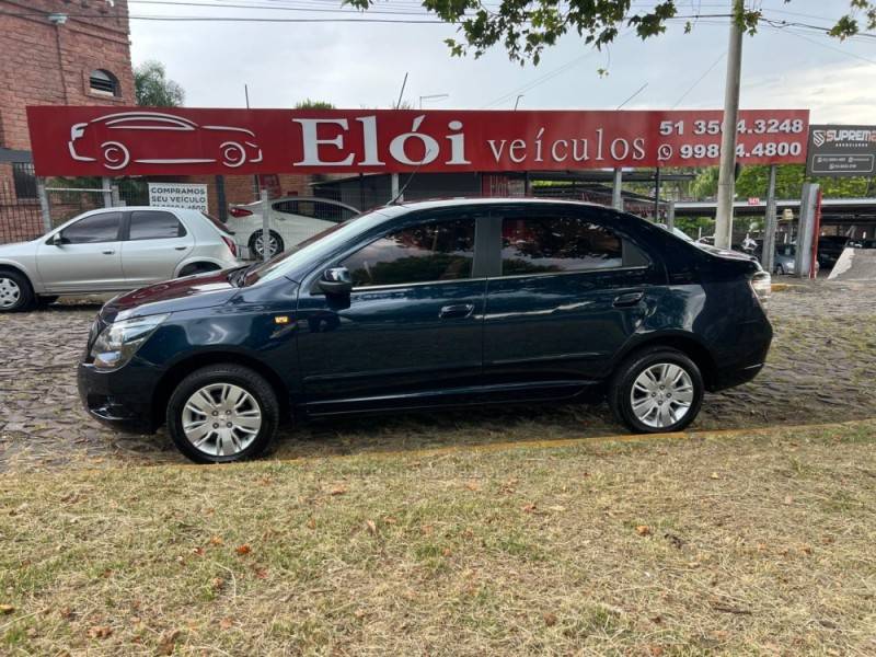 CHEVROLET - COBALT - 2013/2014 - Azul - R$ 48.900,00