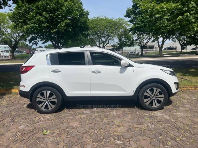 KIA MOTORS - SPORTAGE - 2013/2014 - Branca - R$ 86.900,00