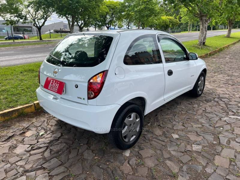 CHEVROLET - CELTA - 2010/2011 - Branca - R$ 29.900,00
