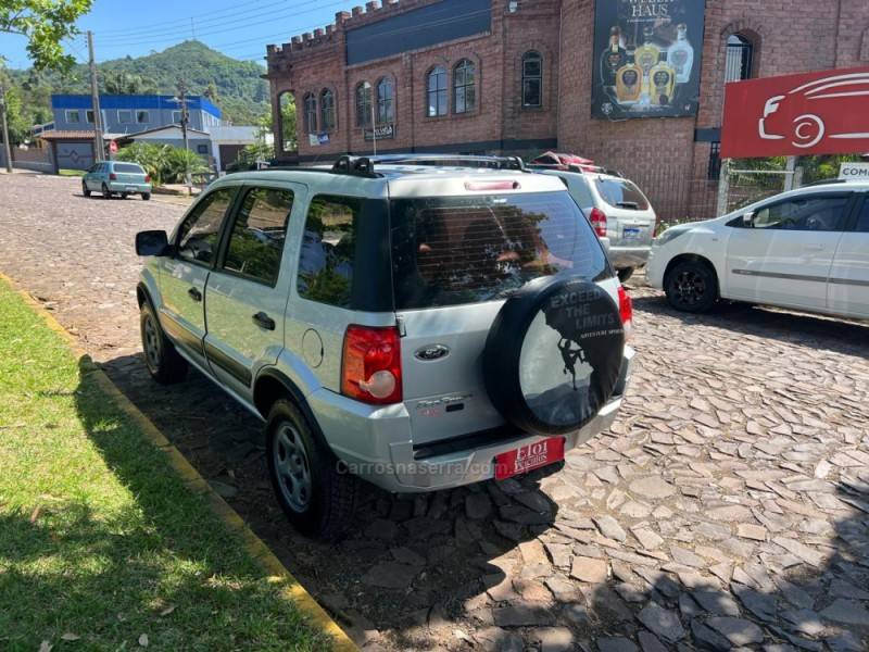 FORD - ECOSPORT - 2009/2009 - Prata - R$ 36.900,00