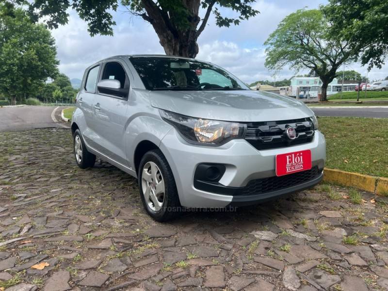 FIAT - MOBI - 2017/2018 - Prata - Sob Consulta