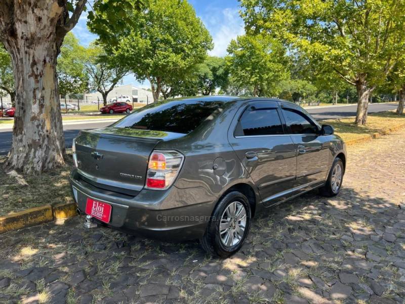 CHEVROLET - COBALT - 2013/2014 - Cinza - R$ 49.900,00