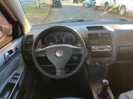 VOLKSWAGEN - POLO - 2009/2010 - Branca - R$ 38.900,00