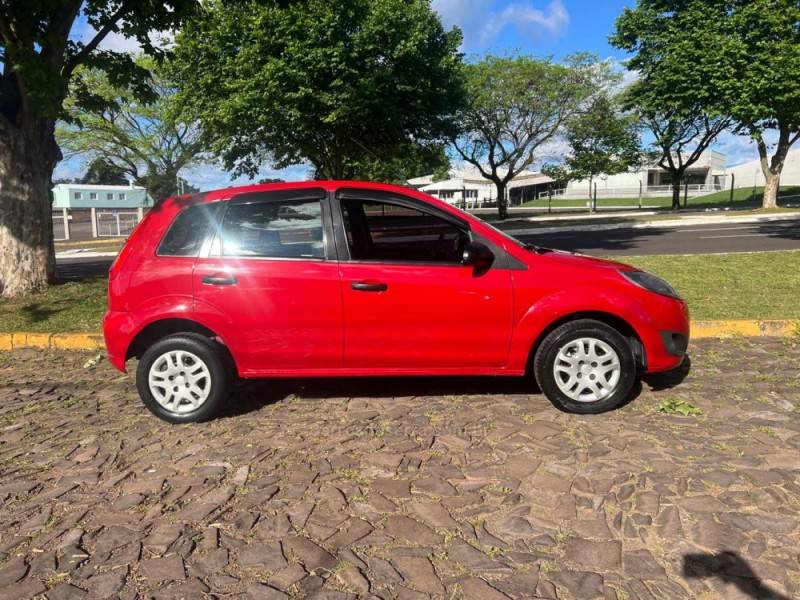 FORD - FIESTA - 2013/2013 - Vermelha - R$ 32.900,00