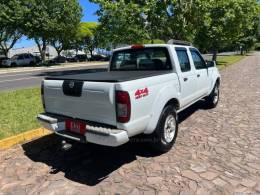 NISSAN - FRONTIER - 2006/2006 - Branca - R$ 68.900,00