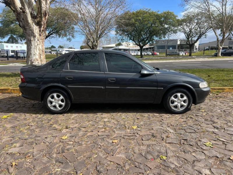 CHEVROLET - VECTRA - 1998/1998 - Cinza - R$ 15.900,00
