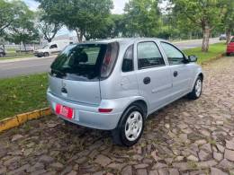 CHEVROLET - CORSA - 2011/2012 - Prata - R$ 35.900,00