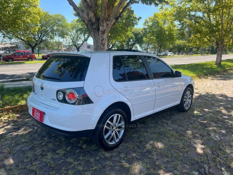 VOLKSWAGEN - GOLF - 2012/2013 - Branca - R$ 63.900,00