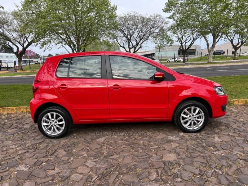 VOLKSWAGEN - FOX - 2014/2014 - Vermelha - R$ 45.900,00