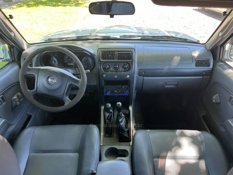 NISSAN - FRONTIER - 2006/2006 - Branca - R$ 68.900,00