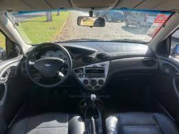 FORD - FOCUS - 2005/2005 - Branca - R$ 25.900,00