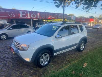 RENAULT - DUSTER - 2014/2015 - Branca - R$ 58.900,00