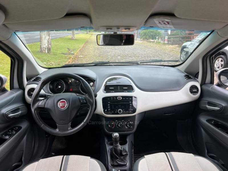 FIAT - PUNTO - 2014/2014 - Prata - R$ 42.900,00