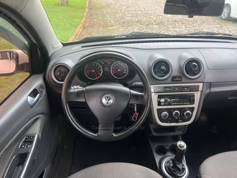 VOLKSWAGEN - VOYAGE - 2011/2011 - Branca - R$ 32.900,00