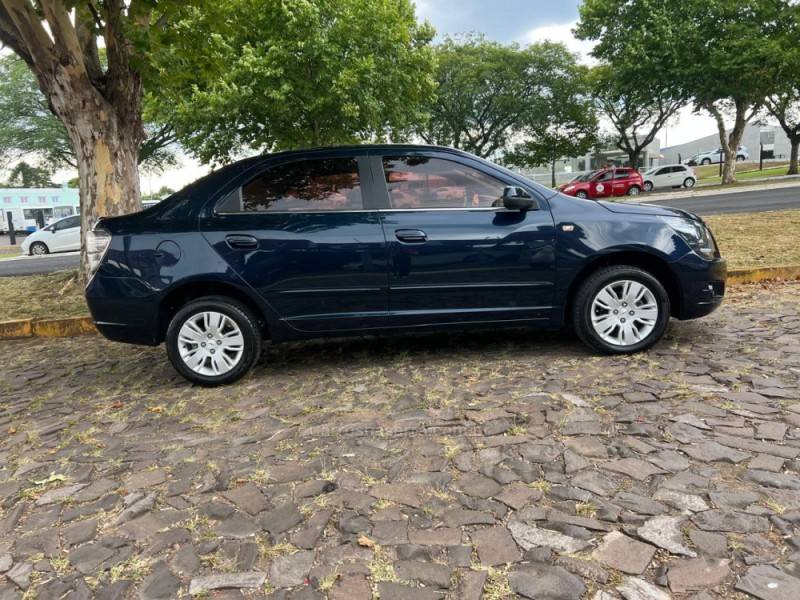 CHEVROLET - COBALT - 2013/2014 - Azul - R$ 48.900,00