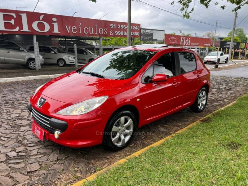 PEUGEOT - 307 - 2008/2009 - Vermelha - R$ 24.900,00