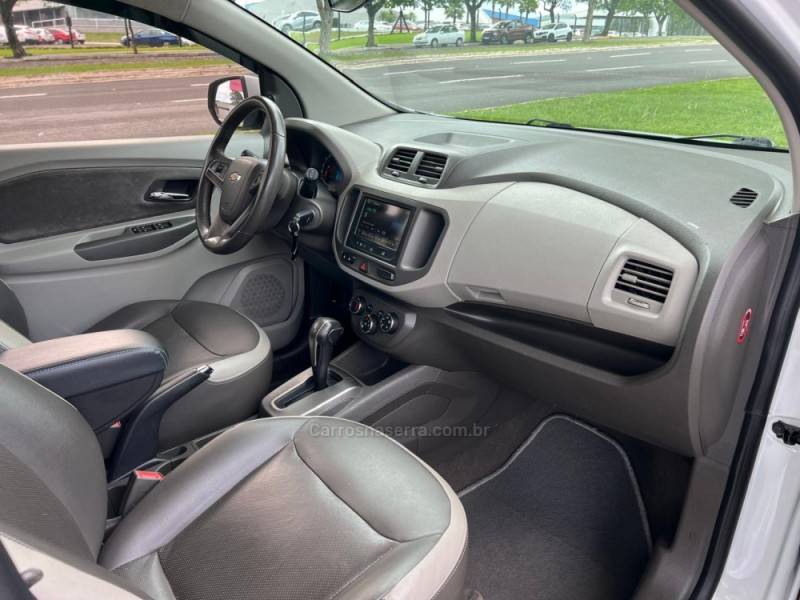 CHEVROLET - SPIN - 2013/2014 - Branca - R$ 59.900,00