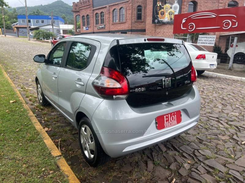 FIAT - MOBI - 2017/2018 - Prata - Sob Consulta