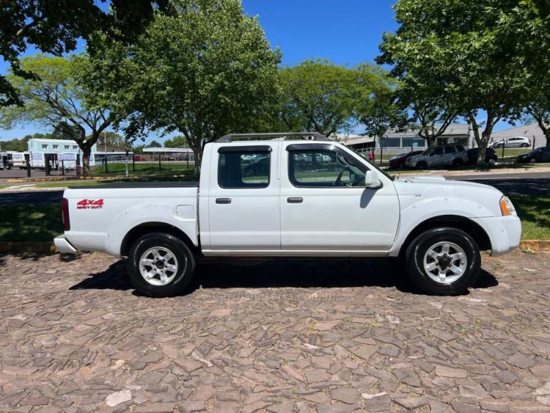 NISSAN - FRONTIER - 2006/2006 - Branca - R$ 68.900,00