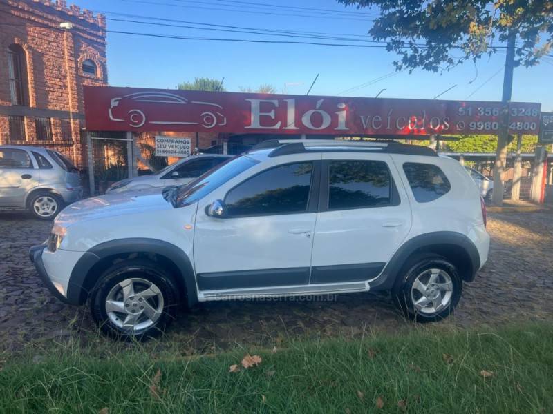 RENAULT - DUSTER - 2014/2015 - Branca - R$ 58.900,00