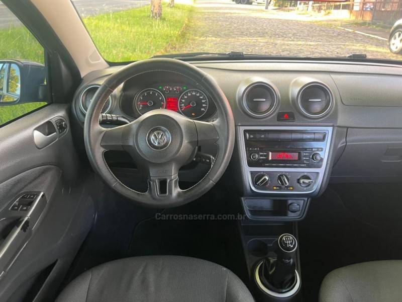 VOLKSWAGEN - GOL - 2014/2015 - Cinza - R$ 41.900,00