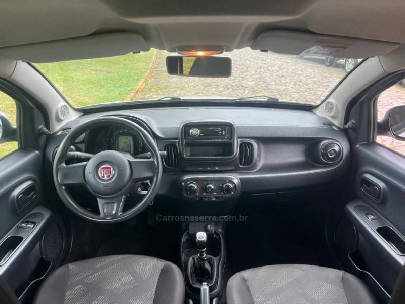 FIAT - MOBI - 2017/2018 - Prata - Sob Consulta