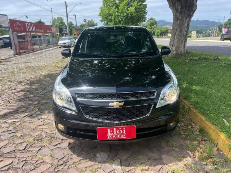 CHEVROLET - AGILE - 2011/2011 - Preta - R$ 35.900,00