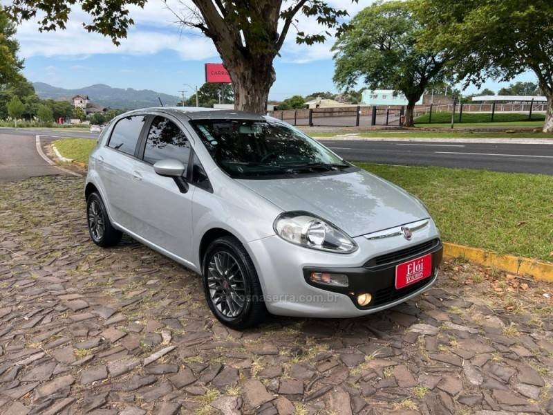 FIAT - PUNTO - 2014/2014 - Prata - R$ 42.900,00