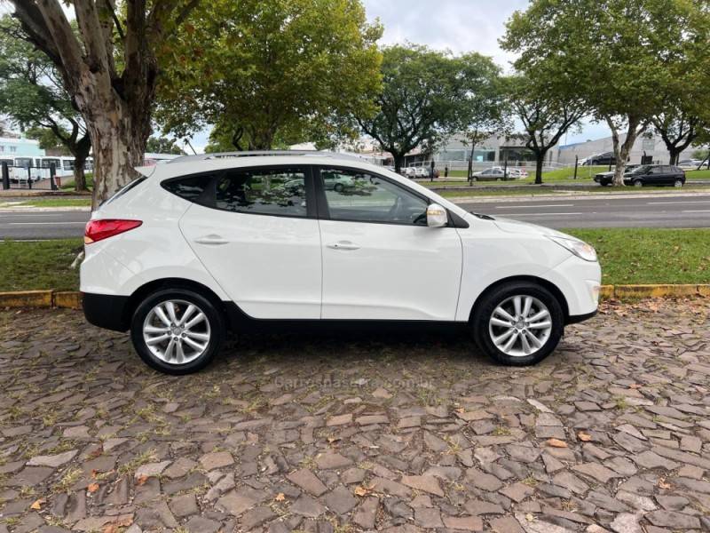 HYUNDAI - IX35 - 2013/2014 - Branca - R$ 76.900,00