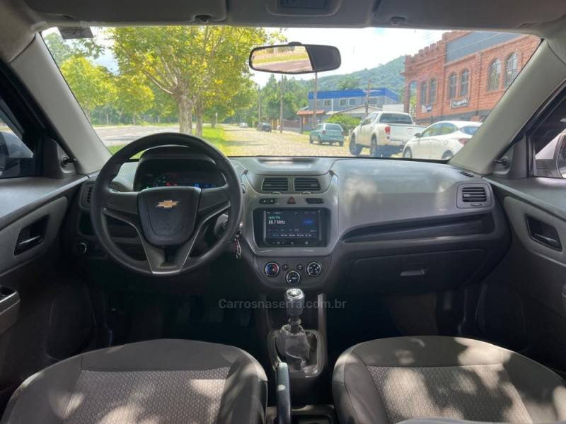 CHEVROLET - COBALT - 2013/2013 - Branca - R$ 43.900,00