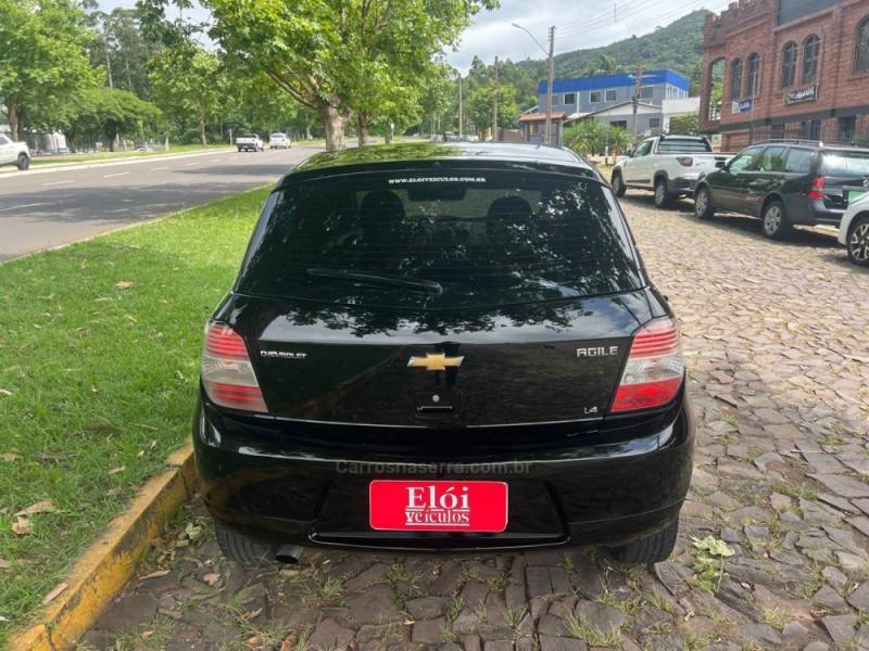 CHEVROLET - AGILE - 2011/2011 - Preta - R$ 35.900,00