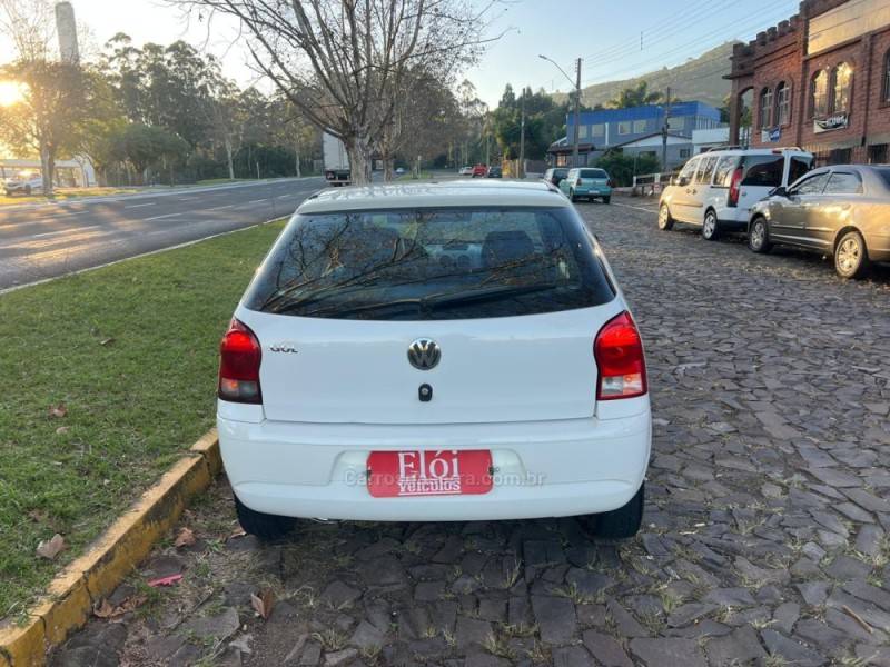 VOLKSWAGEN - GOL - 2012/2013 - Branca - R$ 29.900,00
