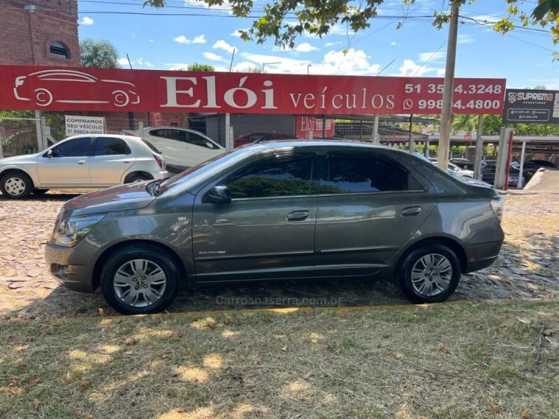 CHEVROLET - COBALT - 2013/2014 - Cinza - R$ 49.900,00