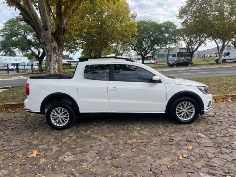 VOLKSWAGEN - SAVEIRO - 2016/2017 - Branca - R$ 71.900,00