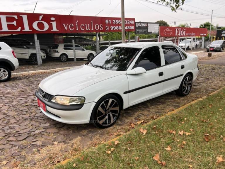 CHEVROLET - VECTRA - 1999/1999 - Branca - R$ 21.900,00