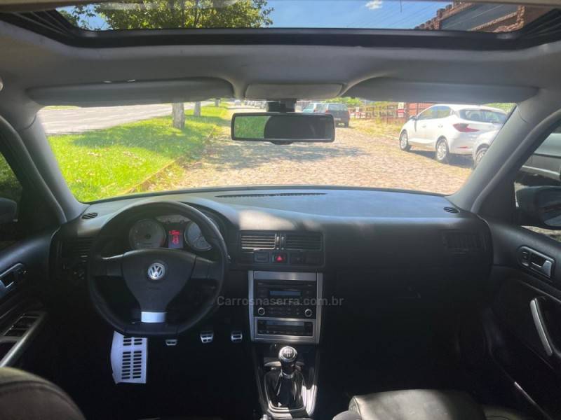 VOLKSWAGEN - GOLF - 2012/2013 - Branca - R$ 63.900,00