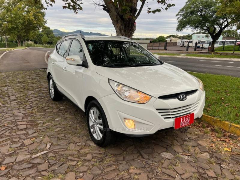 HYUNDAI - IX35 - 2013/2014 - Branca - R$ 76.900,00